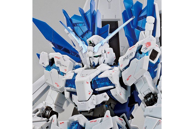 「ガンダムUC」ペルフェクティビリティ、“ガンダムベース”限定ガンプラ登場！ アームド・アーマーの展開も可能 画像