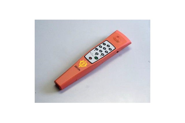 シャアとアムロ、ミライさんも「ガンダム展」を解説　音声ナビに声優3人が登場 画像