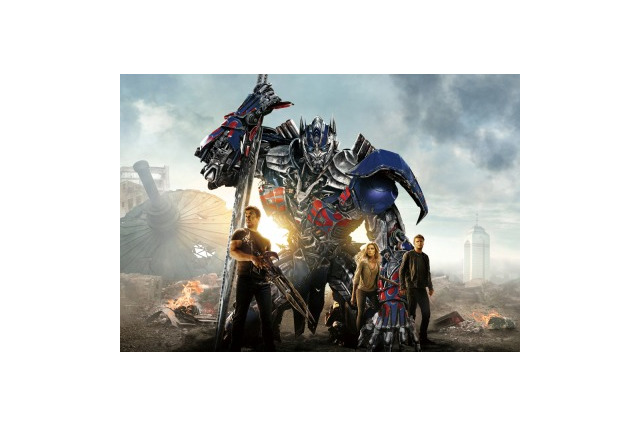 「トランスフォーマー/ロストエイジ」 マイケル・ベイ監督来日、史上初の変形する可動式マッピング開催 画像