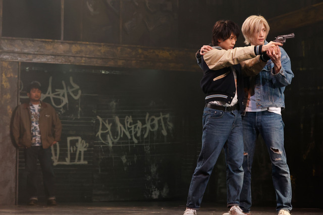 舞台「BANANA FISH」が開幕！ アッシュ役・水江建太らコメント＆舞台写真が到着 画像