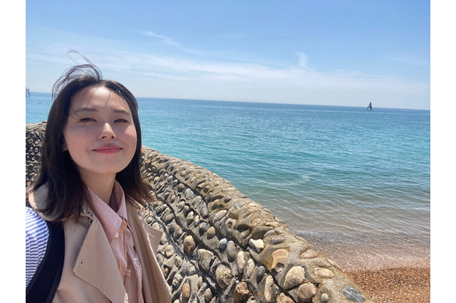 寿美菜子、イギリスで劇場版「鬼滅の刃」鑑賞！ 10年来の“憧れの声優”も明らかに【寿美菜子のAnother Wonderland in the UK 第15回】 画像