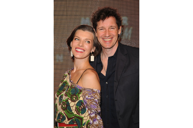 ミラ・ジョヴォヴィッチ第2子妊娠で、「バイオハザード」完結編の撮影延期に 画像