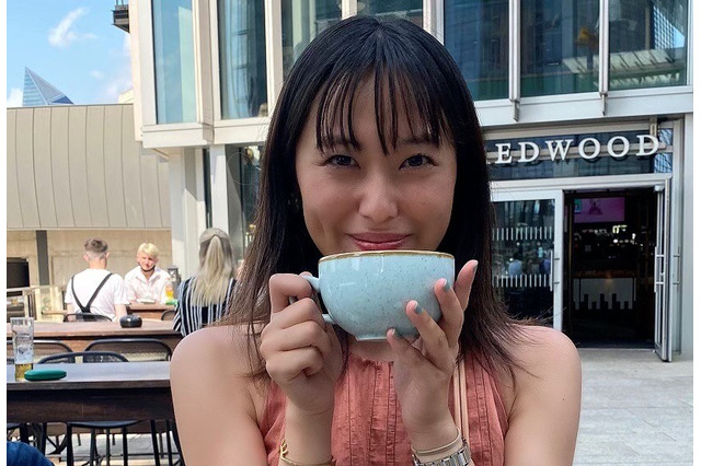 寿美菜子、イギリスのホリデー満喫中！映画「けいおん！」の舞台となった場所も【寿美菜子のAnother Wonderland in the UK 第17回】 画像