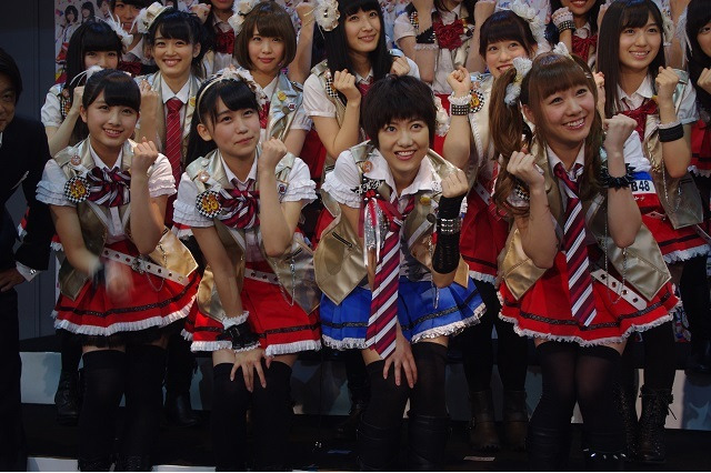 『AKB49～恋愛禁止条例～』、キャスト勢揃いの会見！ハンパない意気込みで初日へGO！ 画像