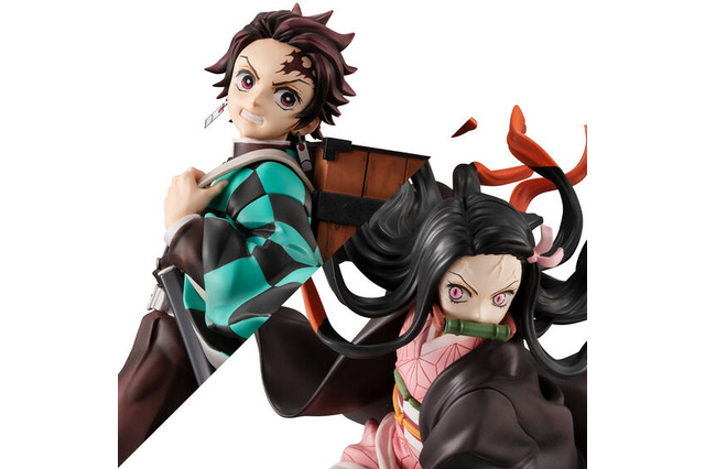 「鬼滅の刃」“俺と禰豆子の絆は誰にも引き裂けない！” 炭治郎と禰豆子が兄妹セットでフィギュア化 画像