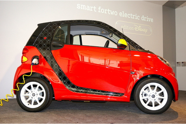 メルセデスベンツがディズニーモデルの車を発表　構想から5年、業界初のコラボ 画像