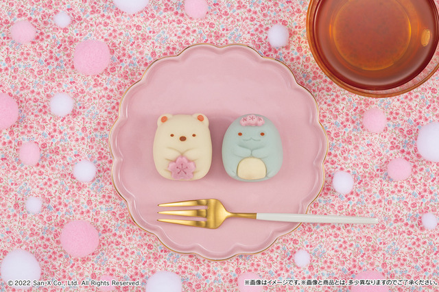 「すみっコぐらし」しろくま＆とかげが春の装い♪ 桜をモチーフとした和菓子「食べマス」が登場 画像