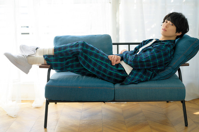 土岐隼一「ラジオ 喫茶トキノワ」300回配信記念グッズが販売！ 撮りおろし写真に注目 画像