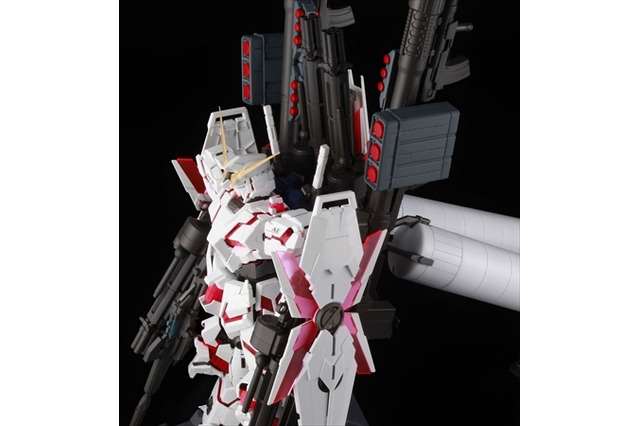 PG1/60ユニコーンガンダム12月13日に発売 拡張ユニットでフルアーマー仕様に 画像