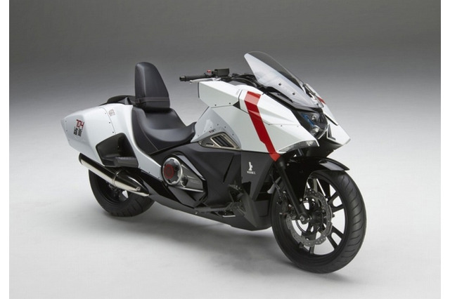 「シドニアの騎士」がホンダ二輪車「NM4-02」コンセプトモデルに　東京オートサロンに展示　　 画像