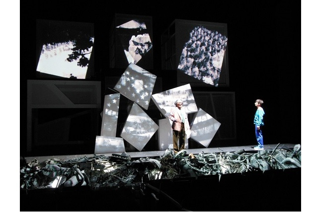 連載第100回　日本人以上に”MANGA”を愛したスタッフ、舞台「プルートゥ PLUTO」 画像