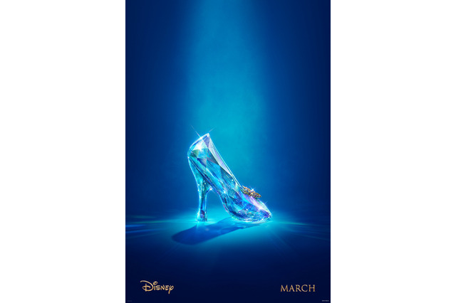 ディズニーとスワロフスキーが本物の“ガラスの靴”制作　実写版「シンデレラ」で実現 画像