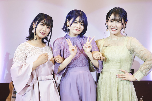 ジャズと美少女のメディアミックス「swing, sing」カフェ形式のライブ初開催♪ 新曲やカバー曲も披露【ライブレポート】 画像