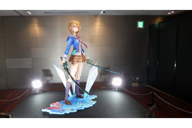 【#ヘブバン1周年】3時間にも及んだ記念配信を、展示あり物販ありのイベント会場より現地レポート！ 画像