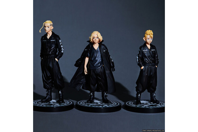 「東リベ」タケミチ、マイキー、ドラケン  “オールブラック”の豪華フィギュアセット登場！ 画像