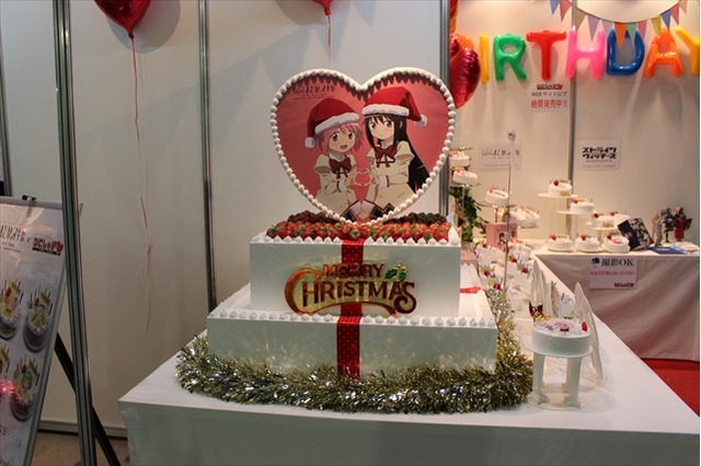 「まどマギ」も「〈物語〉」シリーズも、みんなケーキになったAnimeJapan 2015のあにしゅがブース 画像