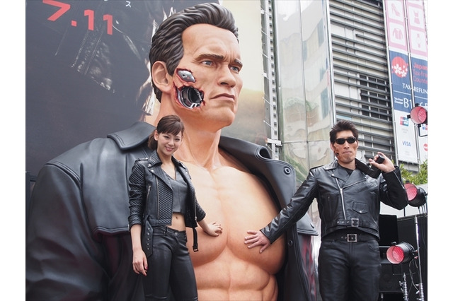 日本初公開から30周年「ターミネーターの日」認定　巨大ターミネーターを新宿で展示 画像