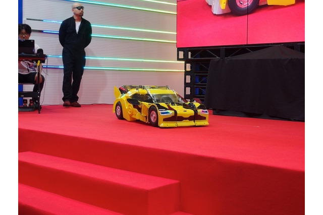 トランスフォーマーの自動変形　東京おもちゃショー2015で実現 画像