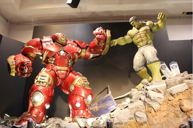 「アベンジャーズ」六本木に秘密基地を再現　ホットトイズのヒーローたちが集結 画像