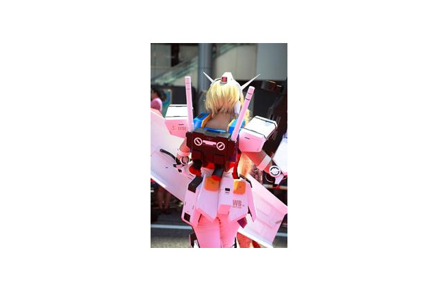世界最高峰のコスプレイヤーが集まるサイト　全日空がスタート「IS JAPAN COOL? COSPLAY」 画像
