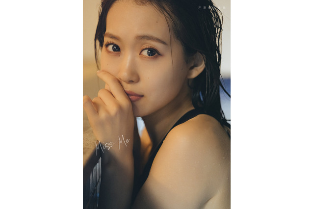 声優・芹澤優、最新写真集のタイトルが決定！“史上最も大人っぽい” 写真集＆カレンダーの表紙公開 画像