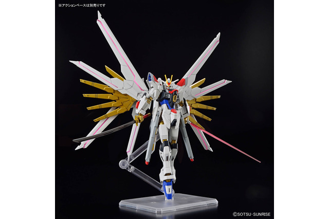 「ガンダムSEED FREEDOM」キラとラクスの最終機体 ガンプラHG「マイティーストフリ」5月25日発売！ ウィングの発光表現は圧巻 画像