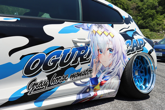 「ウマ娘」「ホロライブ」「ラブライブ！」「アイマス」…260台の“痛車”が集結！ 初夏のスキー場でイベント開催 画像
