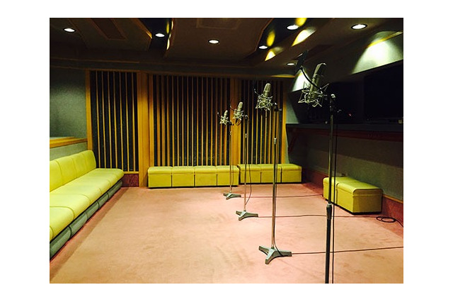 「おそ松さん」2015年秋放送に向け　アフレコ現場では豪華声優陣が熱演中 画像