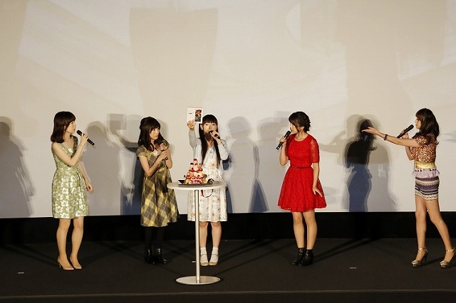 Aice5復活後初のトークイベントは、堀江由衣の誕生日祝うサプライズも 画像