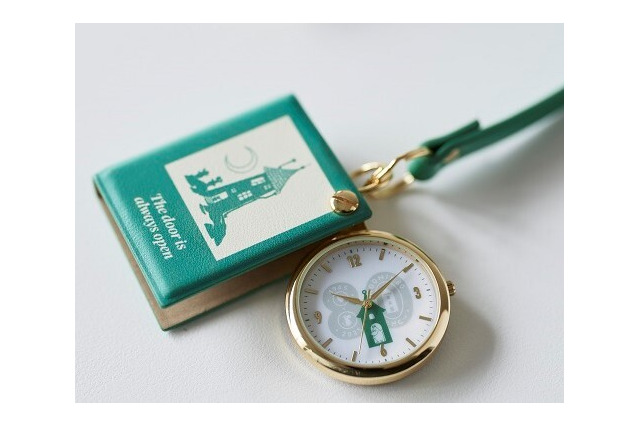 「ムーミン」持ってるだけでワクワク♪ ブック型ケース付きフックウォッチなど小説出版80周年記念のデザインアイテム登場 画像