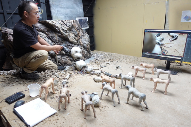 待望の続編『JUNK WORLD』日本語でさらにわかりやすい！ でも“ゴニョゴニョ語”も健在 【堀貴秀監督インタビュー】 画像