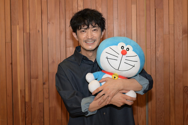 「ドラえもん」に津田健次郎が初出演！“かっこいいドラえもん”を演じる!? 「いつか出演したいな～と思っていた」 画像