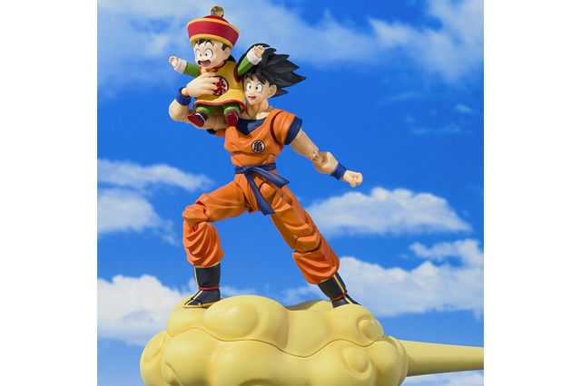 「ドラゴンボールZ」孫悟空＆悟飯、筋斗雲で光る雲を突き抜けるー！“S.H.Figuarts”からフィギュア化 画像