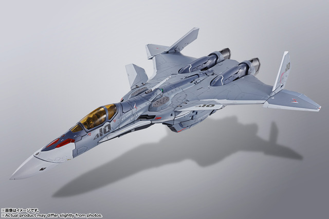 「マクロスΔ」10周年！機体番号・Δ10の“VF-31A カイロス”登場！記念デザインのファイター専用台座も注目 画像