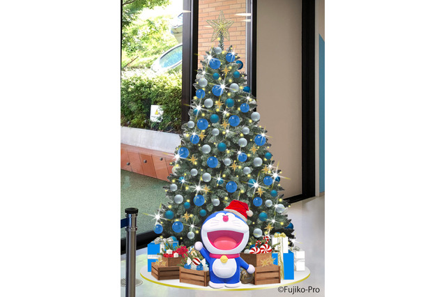 ドラえもんのクリスマスツリー♪「サンタメール」は1話丸ごと原画展示！クリスマスムードの「藤子・F・不二雄ミュージアム」 画像