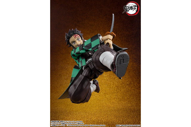 「鬼滅の刃」“必ず倒す 鬼舞辻無惨”！炭治郎が無限城決戦時でフィギュア化！背景シート付きで劇中再現も 画像