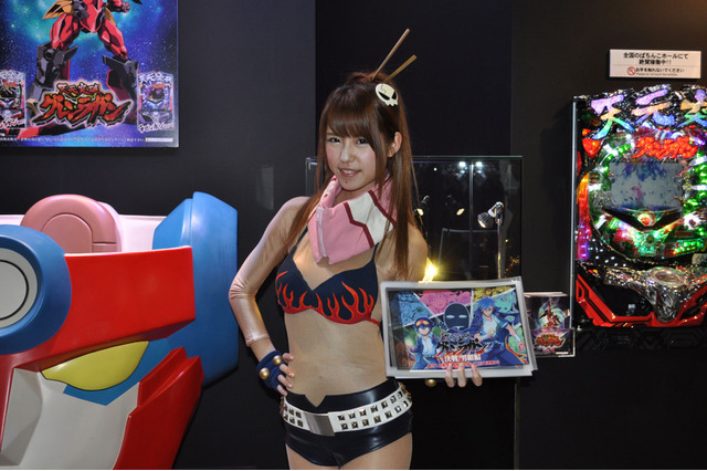 グレンラガンのヨーコもにっこり微笑む　グレンラガンやアクティヴレイドも　フィールズブースレポ 画像