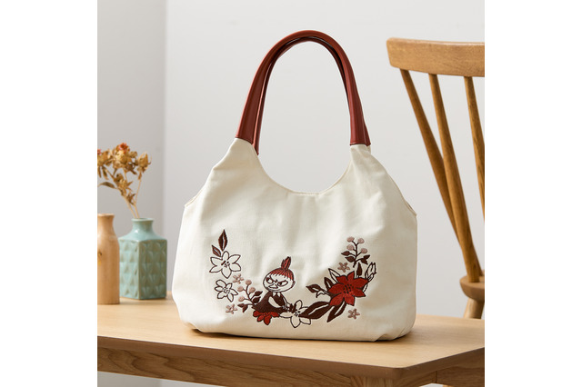 「ムーミン」リトルミイと新生活の準備を♪ 刺繍トートやのれんが新登場！パジャマや小物アイテムも 画像