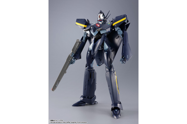 「マクロス7」VF-17S ナイトメアステルスバルキリー（ガムリン木崎機）が3月20日に発売！バルキリー特有の3段変形でプレイバリュー◎ 画像