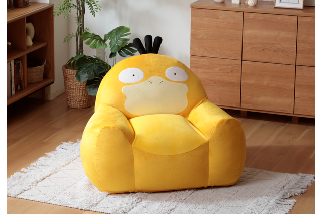 コダックがソファに!?「ポケモン」コダックをモチーフにしたビーズソファ登場！ コダック好きのコダック好きによるコダック好きのためのソファ誕生 画像