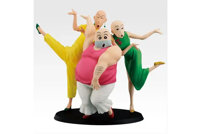 「クレヨンしんちゃん」ロボとーちゃんや珠由良ブラザーズも！歴代映画デザインのフィギュアやグッズが勢揃い♪【一番くじ】 画像