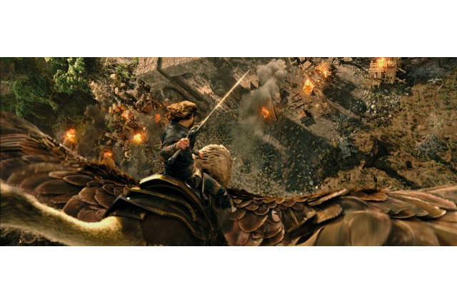 映画「ウォークラフト」大塚明夫が咆哮 オークの決意を描いたテレビスポット公開 画像