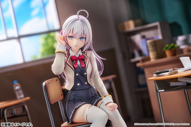 「ロシデレ」アーリャが制服姿で立体化！教室の隣の席で、ボソッと何かを囁いてくれそうなシチュエーションがたまらない♪ 画像