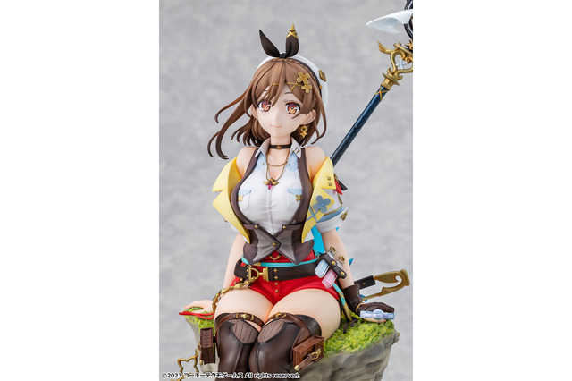健康的なボディライン♪ 「ライザのアトリエ３」メインビジュアルをモチーフにライザが立体化！ 「アニエスルーチェ」や衣装の装飾まで見どころたっぷり♪ 画像