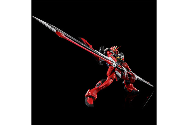 “対艦刀はこっちにもあるわ！”「RG 1/144 ソードインパルスガンダムSpecII」がプレバンで販売中！ 本体の真紅のカラーリングを成形色で再現 画像