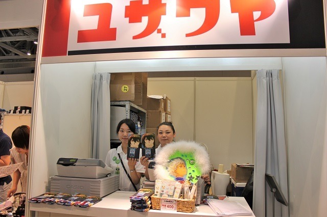 「キンプリ」や「まどマギ」のコスプレ衣装の展示も！ 「ユザワヤ」ブース【コミケ90】 画像