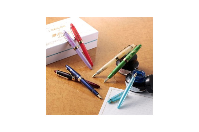 「黒子のバスケ」とセーラー万年筆とコラボ 特製インクがセットに 画像