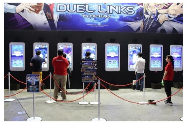 「遊戯王 デュエルリンクス」海馬・城之内・舞をプレイヤーに大画面でデュエル！KONAMIブース【TGS2016】 画像