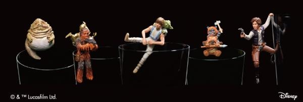 「スター・ウォーズ」がコップのフチに！ C-3PO&チューバッカなどフィギュア全5種登場