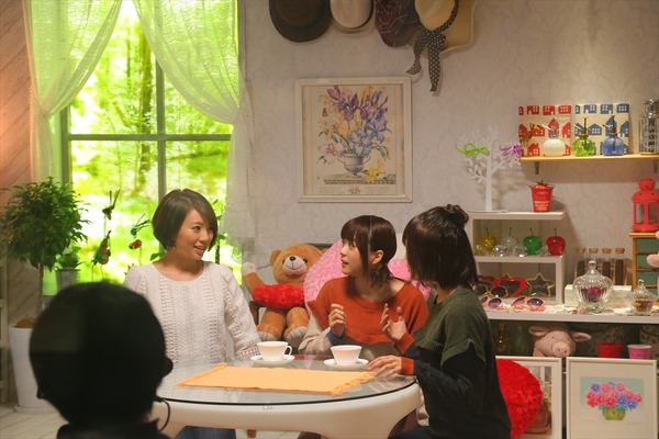 【収録オフショット】“料理回”で二人のエプロン選び 「水瀬いのりと大西沙織のPick Up Girls」第6回